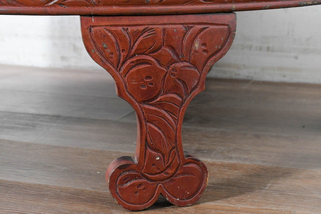 和製アンティーク　「福寿」　椿図の彫刻が可愛らしい朱塗りの円卓　(R-087447)