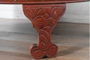 和製アンティーク　「福寿」　椿図の彫刻が可愛らしい朱塗りの円卓　(R-087447)