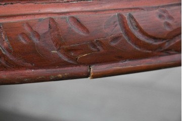 和製アンティーク　「福寿」　椿図の彫刻が可愛らしい朱塗りの円卓　(R-087447)