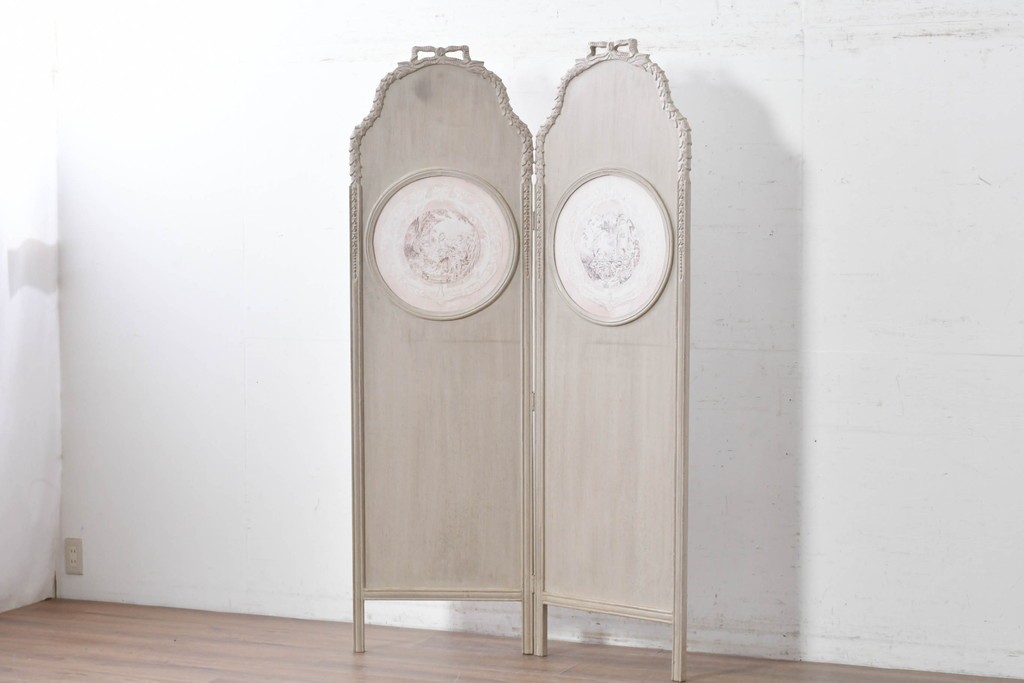 中古　美品　サラグレース(Sarah Grace)取り扱い　フランスCoquecigrues(コクシグル)社　トワルドジュイ柄が描かれたアンティーク調のパーテーション　定価約11万円　(R-087448)