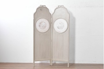 中古　美品　サラグレース(Sarah Grace)取り扱い　フランスCoquecigrues(コクシグル)社　トワルドジュイ柄が描かれたアンティーク調のパーテーション　定価約11万円　(R-087448)