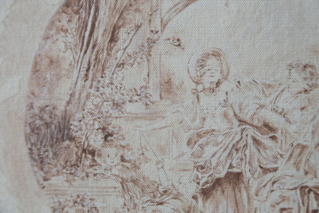 中古　美品　サラグレース(Sarah Grace)取り扱い　フランスCoquecigrues(コクシグル)社　トワルドジュイ柄が描かれたアンティーク調のパーテーション　定価約11万円　(R-087448)