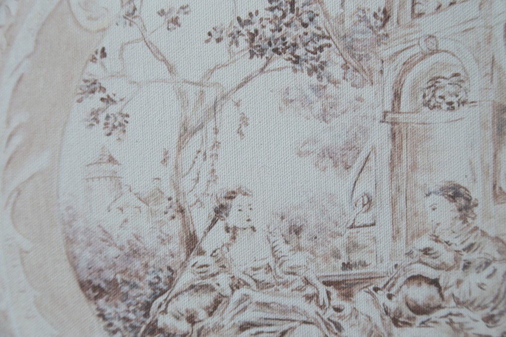 中古　美品　サラグレース(Sarah Grace)取り扱い　フランスCoquecigrues(コクシグル)社　トワルドジュイ柄が描かれたアンティーク調のパーテーション　定価約11万円　(R-087448)