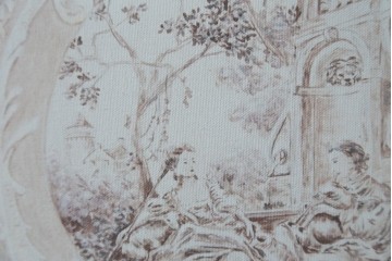 中古　美品　サラグレース(Sarah Grace)取り扱い　フランスCoquecigrues(コクシグル)社　トワルドジュイ柄が描かれたアンティーク調のパーテーション　定価約11万円　(R-087448)