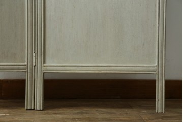 中古　美品　サラグレース(Sarah Grace)取り扱い　フランスCoquecigrues(コクシグル)社　トワルドジュイ柄が描かれたアンティーク調のパーテーション　定価約11万円　(R-087448)