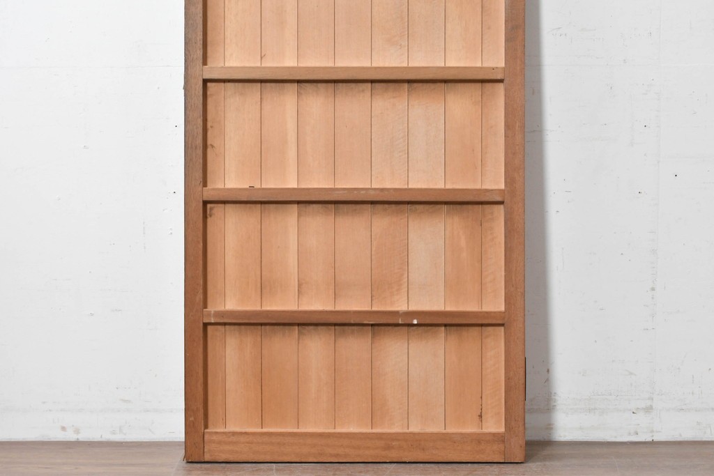 ヴィンテージ建具　昭和中期　縦リブ意匠が際立つミッドセンチュリーデザインの扉1枚　(R-087449)