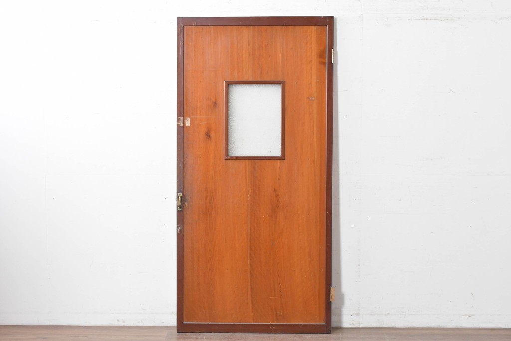 アンティーク建具　昭和初期　小窓付きのレトロな木製ドア1枚　(R-087450)