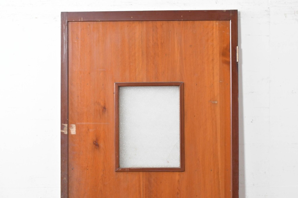 アンティーク建具　昭和初期　小窓付きのレトロな木製ドア1枚　(R-087450)