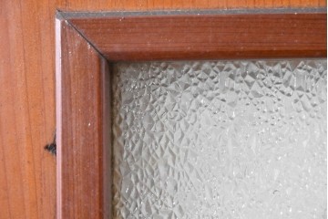 アンティーク建具　昭和初期　小窓付きのレトロな木製ドア1枚　(R-087450)