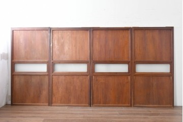 アンティーク建具　大正から昭和初期　落ち着いた木色とすりガラスが古民家風の空間に馴染む板戸4枚セット　(R-087451)