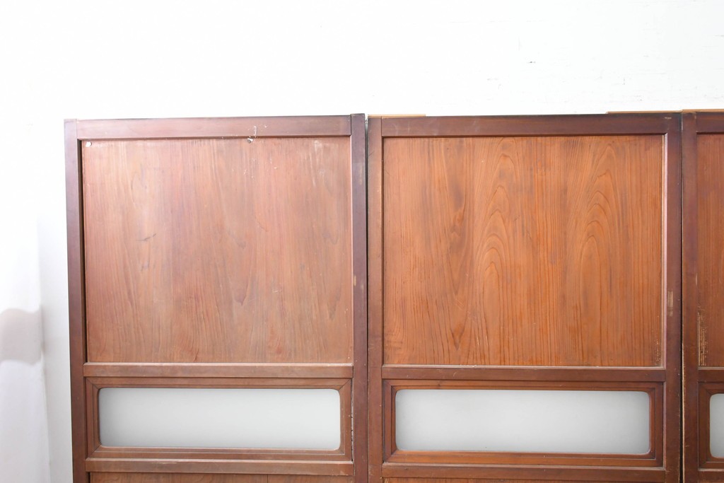 アンティーク建具　大正から昭和初期　落ち着いた木色とすりガラスが古民家風の空間に馴染む板戸4枚セット　(R-087451)