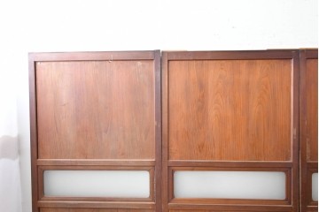 アンティーク建具　大正から昭和初期　落ち着いた木色とすりガラスが古民家風の空間に馴染む板戸4枚セット　(R-087451)