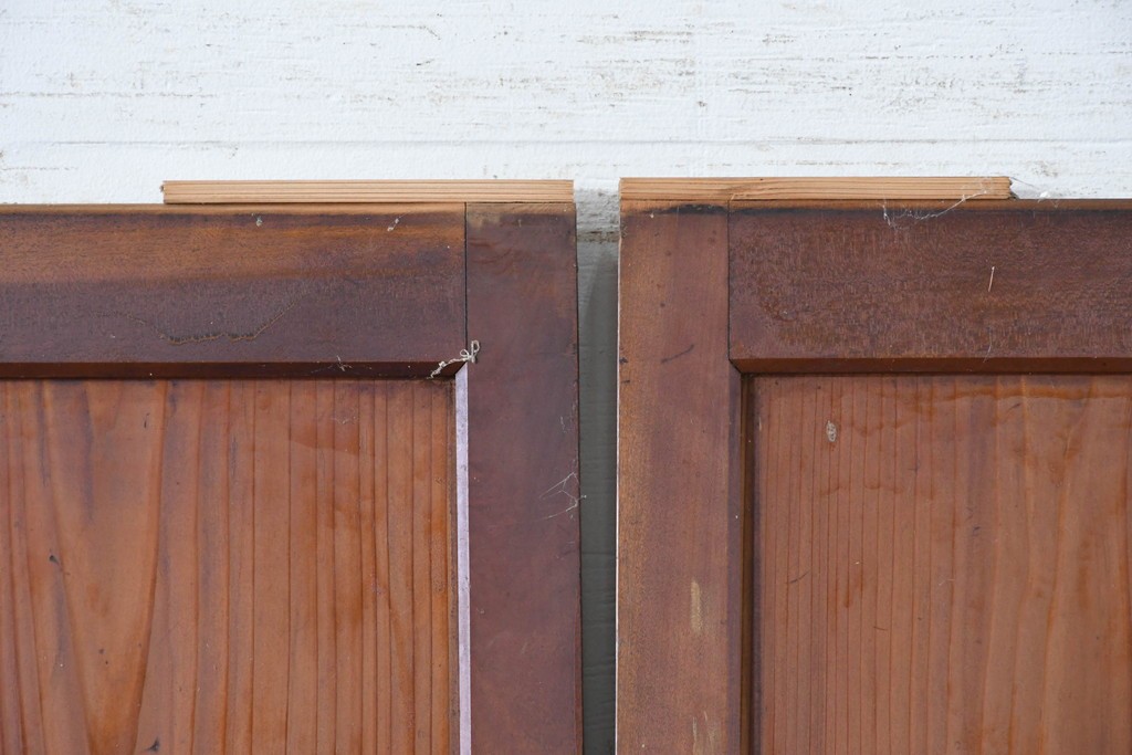 アンティーク建具　大正から昭和初期　落ち着いた木色とすりガラスが古民家風の空間に馴染む板戸4枚セット　(R-087451)