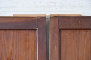 アンティーク建具　大正から昭和初期　落ち着いた木色とすりガラスが古民家風の空間に馴染む板戸4枚セット　(R-087451)