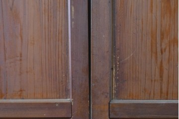 アンティーク建具　大正から昭和初期　落ち着いた木色とすりガラスが古民家風の空間に馴染む板戸4枚セット　(R-087451)