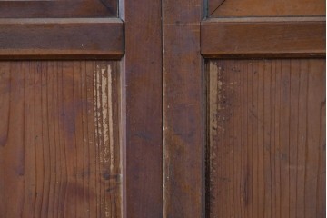アンティーク建具　大正から昭和初期　落ち着いた木色とすりガラスが古民家風の空間に馴染む板戸4枚セット　(R-087451)