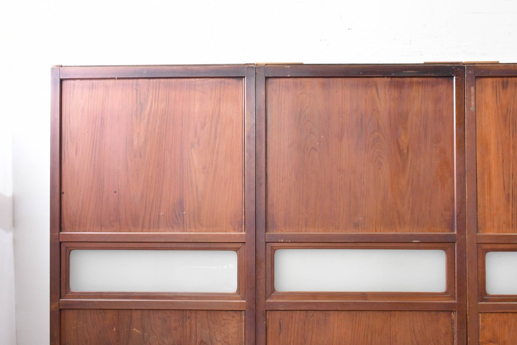 アンティーク建具　大正から昭和初期　落ち着いた木色とすりガラスが古民家風の空間に馴染む板戸4枚セット　(R-087451)