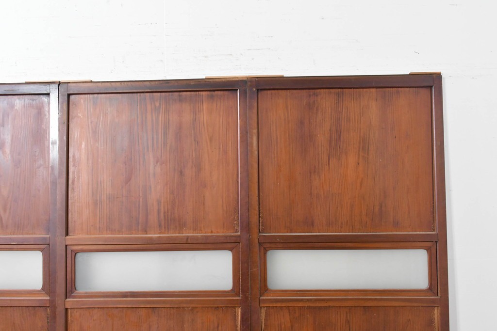 アンティーク建具　大正から昭和初期　落ち着いた木色とすりガラスが古民家風の空間に馴染む板戸4枚セット　(R-087451)