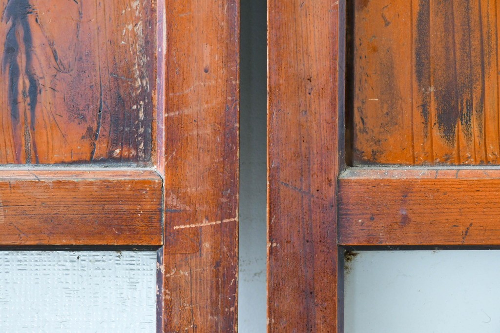 アンティーク建具　昭和初期　レトロな雰囲気漂うガラス帯戸2枚セット　(R-087452)