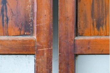 アンティーク建具　昭和初期　レトロな雰囲気漂うガラス帯戸2枚セット　(R-087452)