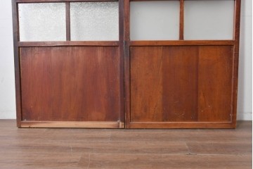 アンティーク建具　昭和初期　レトロな雰囲気漂うガラス帯戸2枚セット　(R-087452)