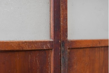 アンティーク建具　昭和初期　レトロな雰囲気漂うガラス帯戸2枚セット　(R-087452)