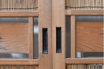 ヴィンテージ建具　昭和中期　透かし彫刻が目を引く夏戸3枚セット　(R-087454)