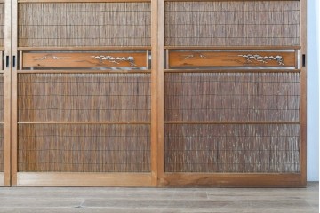 ヴィンテージ建具　昭和中期　透かし彫刻が目を引く夏戸4枚セット　(R-087455)