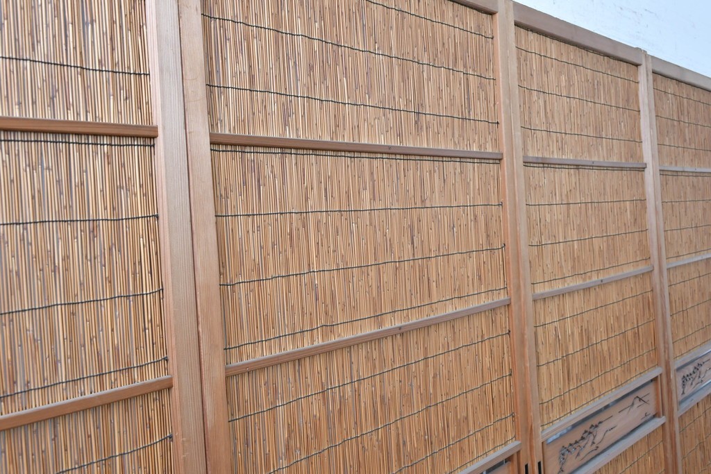 ヴィンテージ建具　昭和中期　透かし彫刻が目を引く夏戸4枚セット　(R-087455)