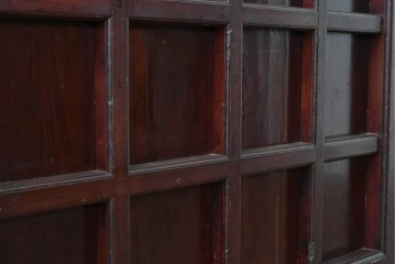 アンティーク建具　明治から大正期　深みのある色合いの小さな狐格子くぐり戸1枚　(R-087456)