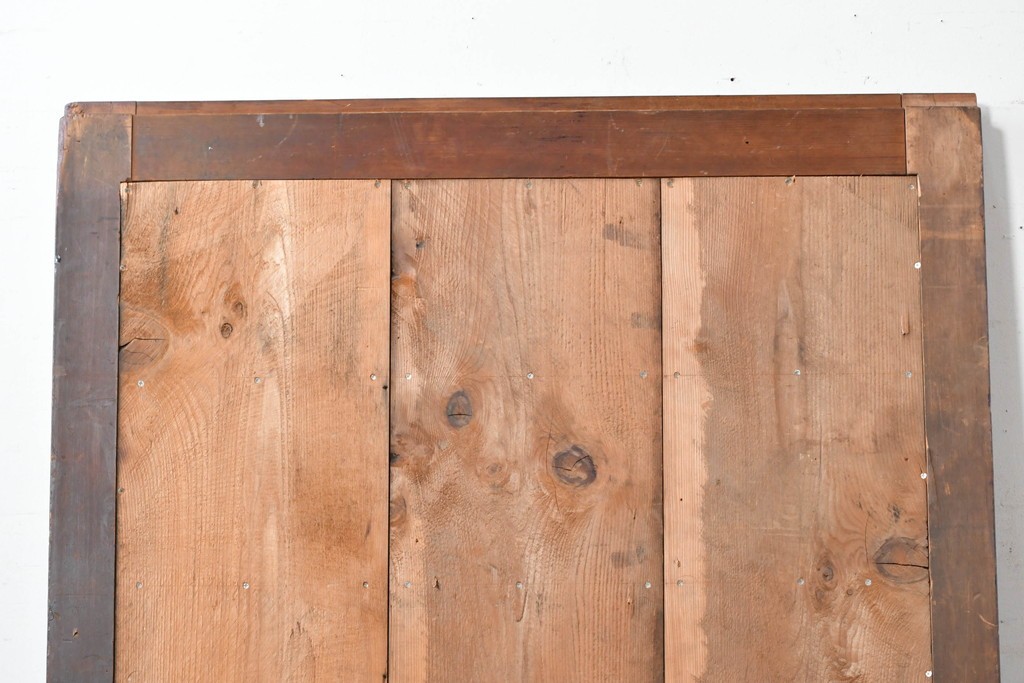 アンティーク建具　明治から大正期　深みのある色合いの小さな狐格子くぐり戸1枚　(R-087456)