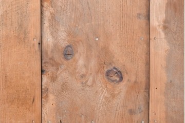 アンティーク建具　明治から大正期　深みのある色合いの小さな狐格子くぐり戸1枚　(R-087456)