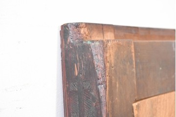 アンティーク建具　明治から大正期　深みのある色合いの小さな狐格子くぐり戸1枚　(R-087456)