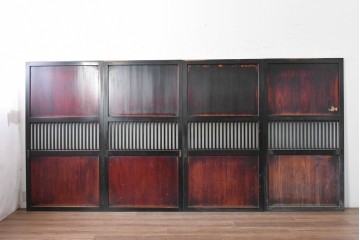 アンティーク建具　明治から大正期　すすけた風合いが魅力の格子帯戸4枚セット　(R-087457)