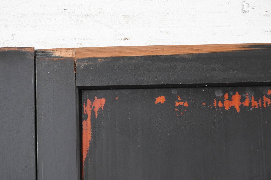 アンティーク建具　明治から大正期　すすけた風合いが魅力の格子帯戸4枚セット　(R-087457)