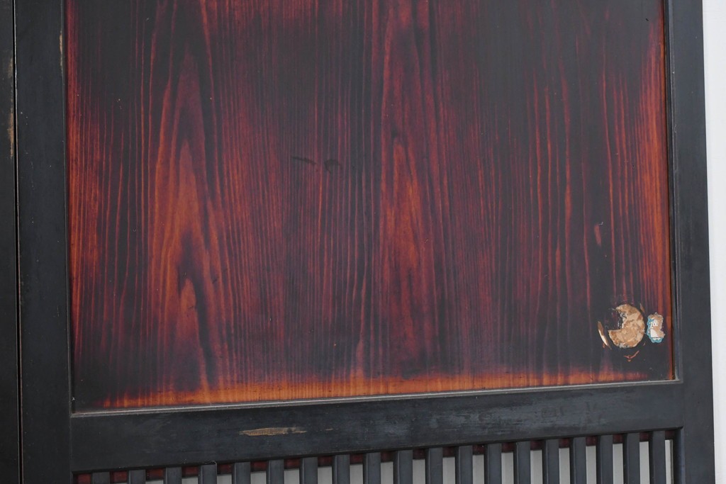 アンティーク建具　明治から大正期　すすけた風合いが魅力の格子帯戸4枚セット　(R-087457)