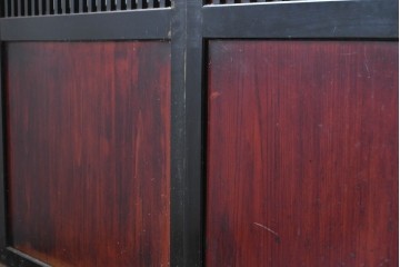 アンティーク建具　明治から大正期　すすけた風合いが魅力の格子帯戸4枚セット　(R-087457)