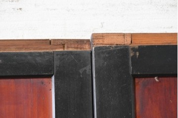 アンティーク建具　明治から大正期　すすけた風合いが魅力の格子帯戸4枚セット　(R-087457)