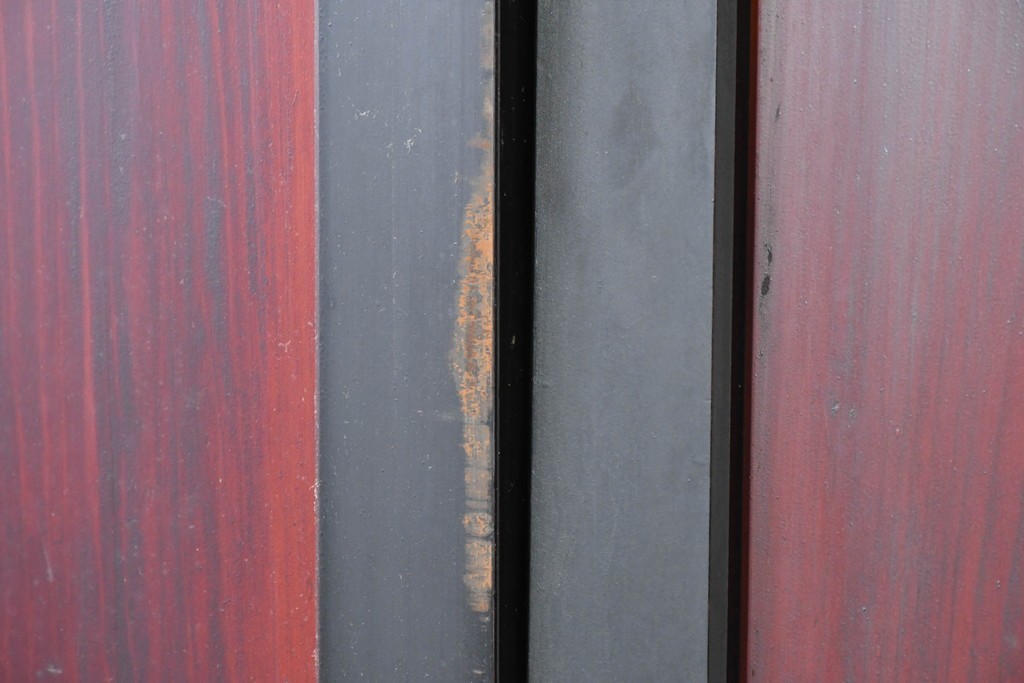 アンティーク建具　明治から大正期　すすけた風合いが魅力の格子帯戸4枚セット　(R-087457)