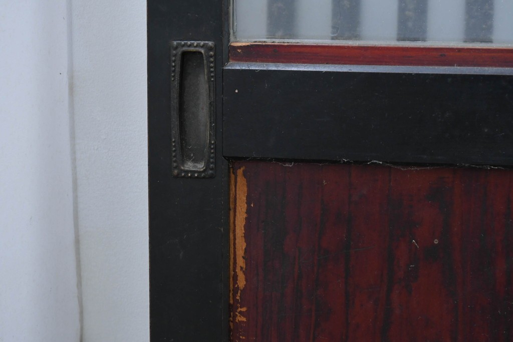 アンティーク建具　明治から大正期　すすけた風合いが魅力の格子帯戸4枚セット　(R-087457)