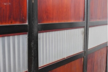 アンティーク建具　明治から大正期　すすけた風合いが魅力の格子帯戸4枚セット　(R-087457)