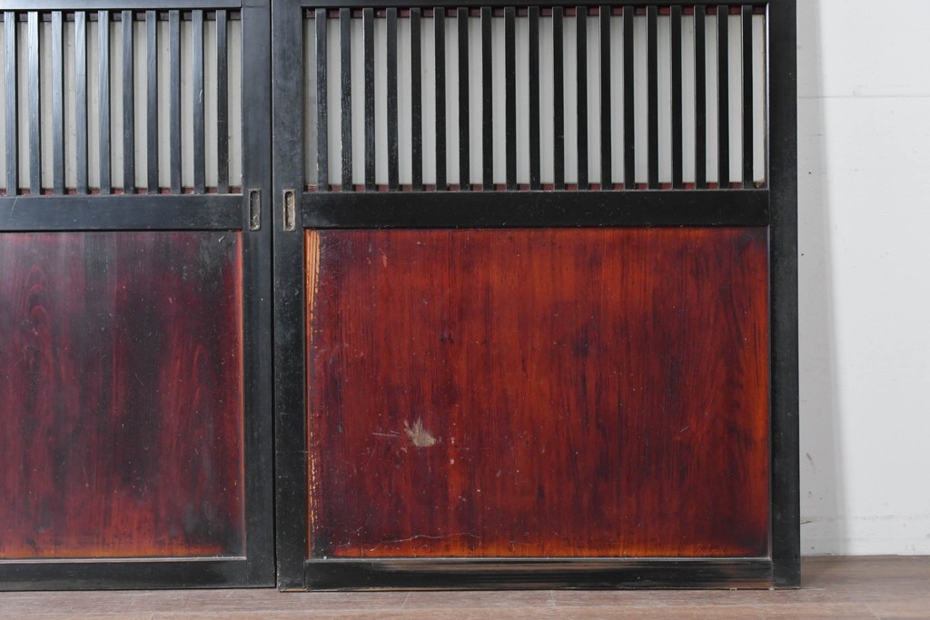 アンティーク建具　明治から大正期　すすけた風合いが魅力の格子帯戸3枚セット　(R-087458)