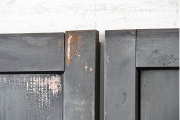 アンティーク建具　明治から大正期　すすけた風合いが魅力の格子帯戸3枚セット　(R-087458)