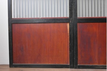 アンティーク建具　明治から大正期　すすけた風合いが魅力の格子帯戸3枚セット　(R-087458)