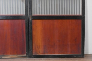 アンティーク建具　明治から大正期　すすけた風合いが魅力の格子帯戸3枚セット　(R-087458)