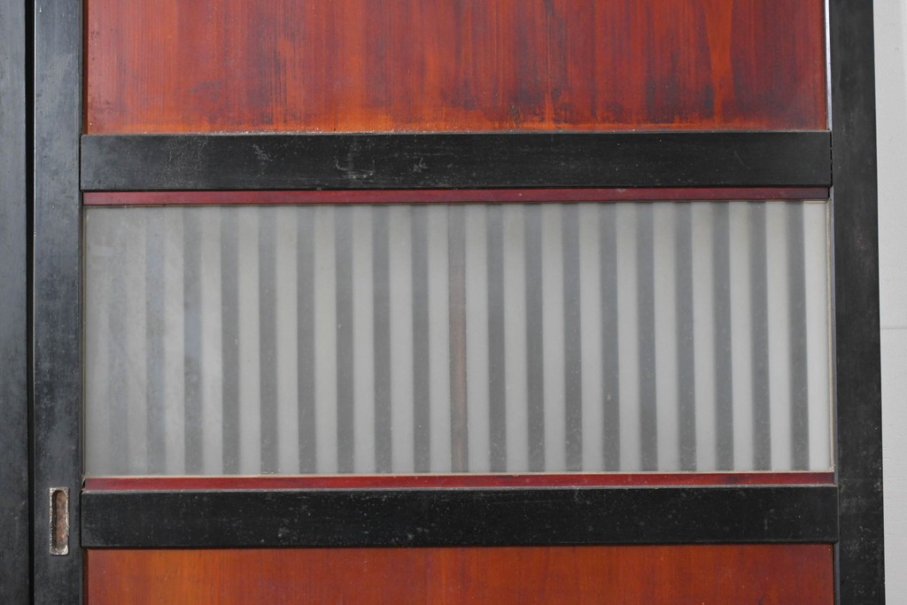 アンティーク建具　明治から大正期　すすけた風合いが魅力の格子帯戸3枚セット　(R-087458)