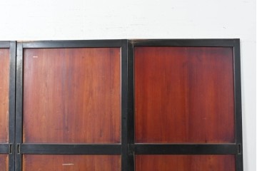 アンティーク建具　明治期　味わい深い木肌と黒框のコントラストが印象的な板戸4枚セット　(R-087459)