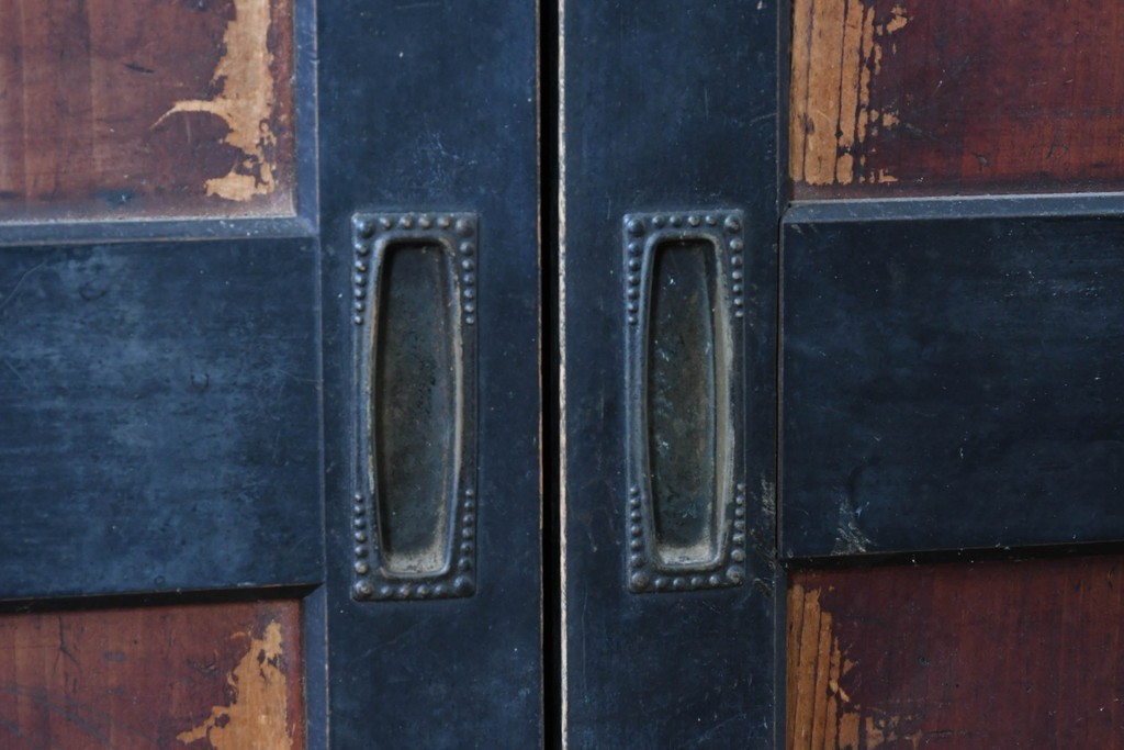 アンティーク建具　明治期　味わい深い木肌と黒框のコントラストが印象的な板戸4枚セット　(R-087459)