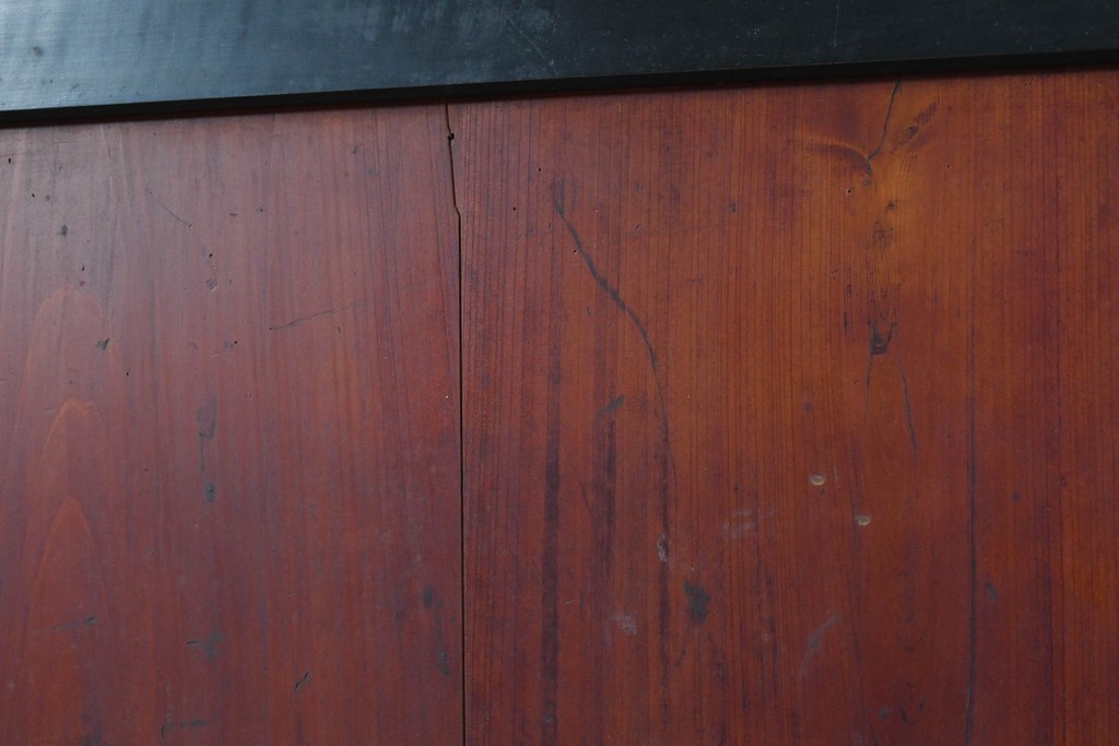 アンティーク建具　明治期　味わい深い木肌と黒框のコントラストが印象的な板戸4枚セット　(R-087459)