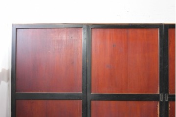 アンティーク建具　明治期　味わい深い木肌と黒框のコントラストが印象的な板戸4枚セット　(R-087459)